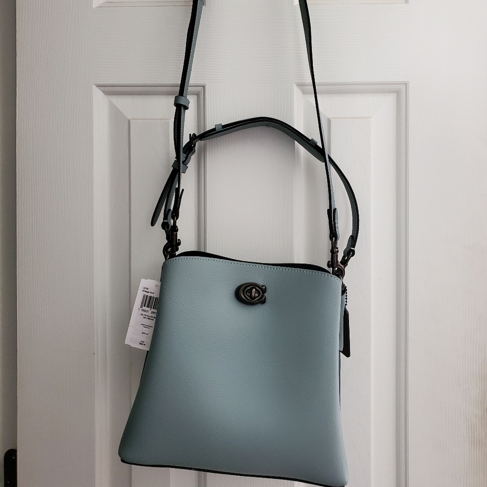 NWTs COACH WILLOW Bucket - 2way Crossbody/Shoulder Bag/Pebble Leather- Sage Blue